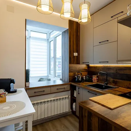 Modern 9 With Balcony * Braşov