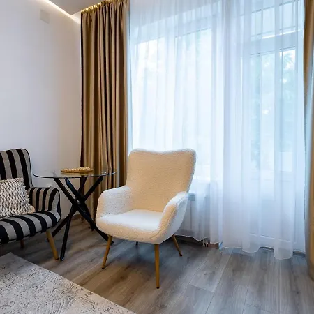 Modern 9 With Balcony Appartement