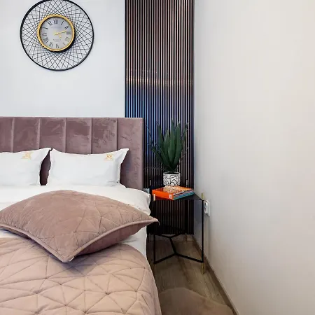 Modern 9 With Balcony Apartament *