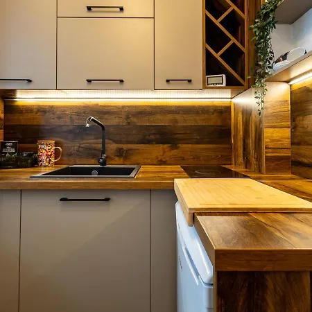 Cozy In Center By Mm Host Apartment *