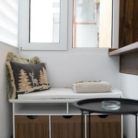 Modern 9 With Balcony