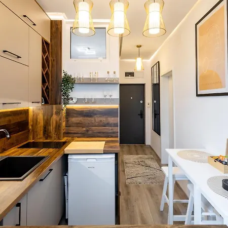 Modern 9 With Balcony *