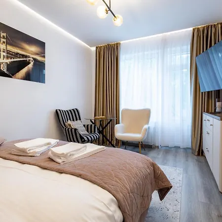 Modern 9 With Balcony