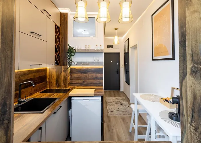 Modern 9 With Balcony *